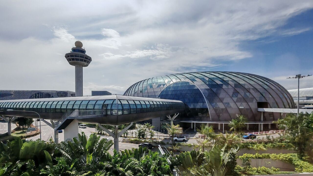 Jewel Changi Airport Guide: Rain Vortex, Canopy Park & Layover Tips (2026)