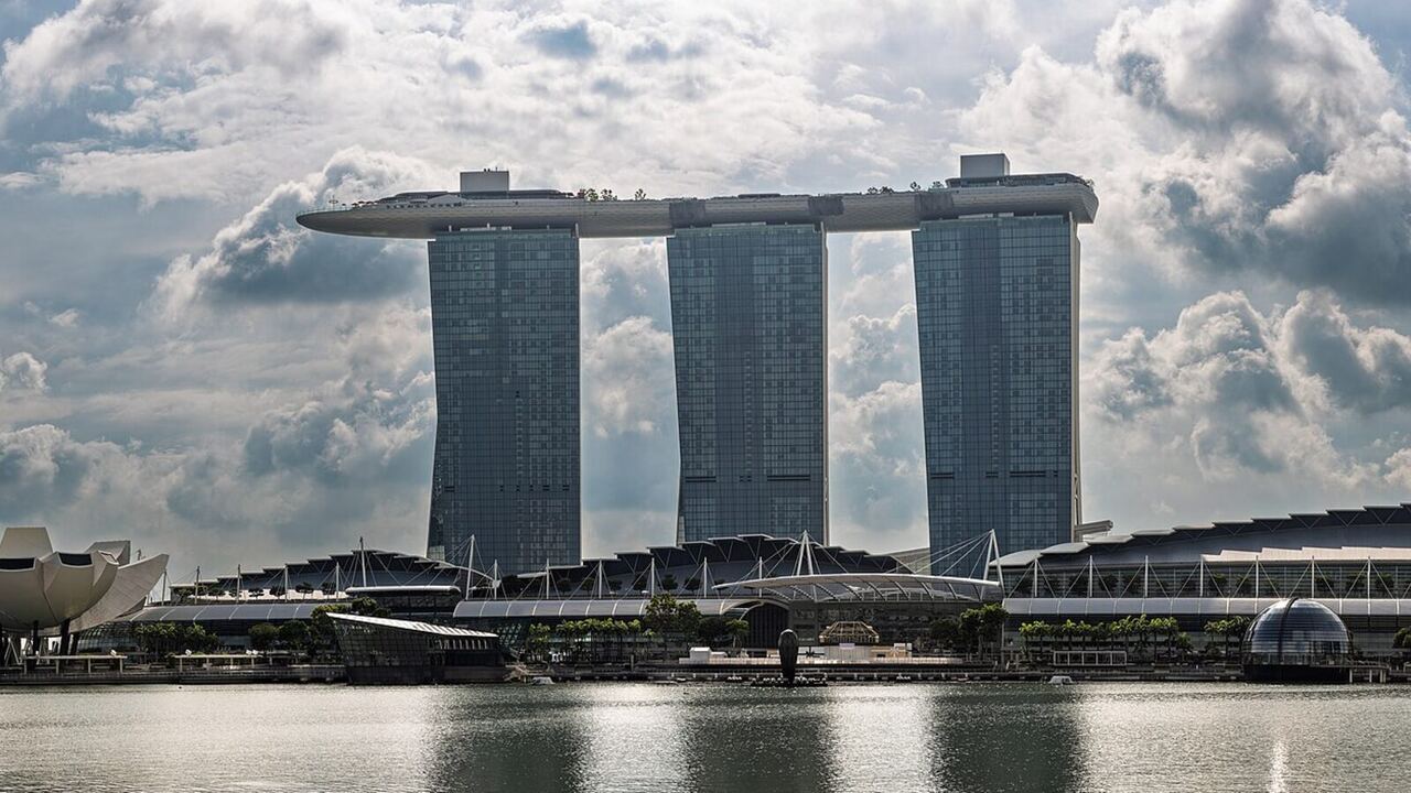 Singapore Tour Package from Delhi (2026): Flights, Prices & Best Itineraries