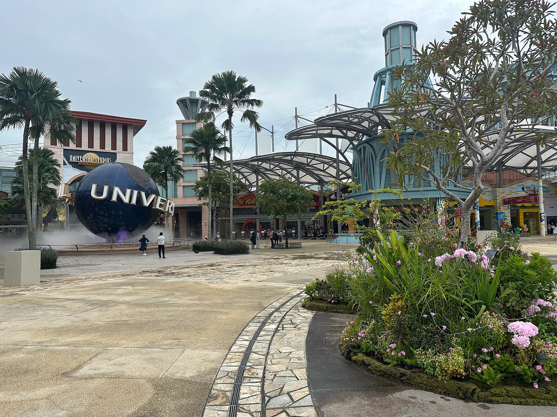 Best Hotels Near Universal Studios Singapore (2027 Guide)