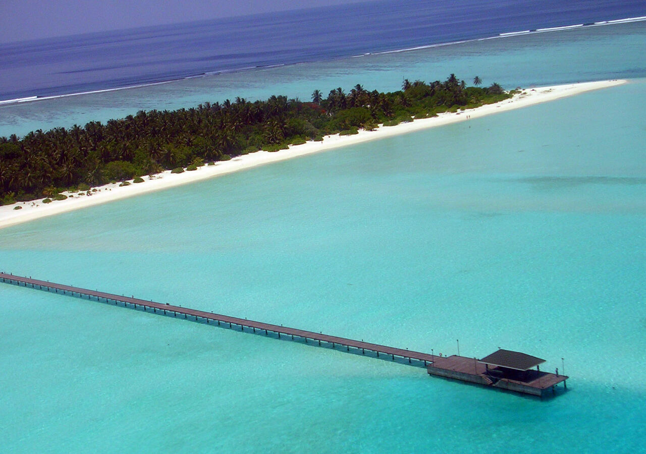 Embudu Village, South Malé Atoll — Transfers, Villas and Package Prices