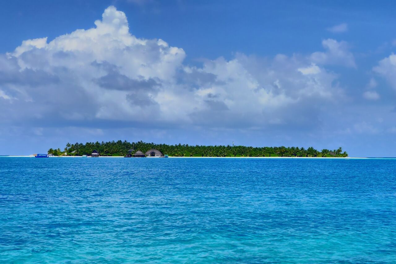 iCom Blue Sea View, Kaafu Atoll — Transfers, Villas and Package Prices