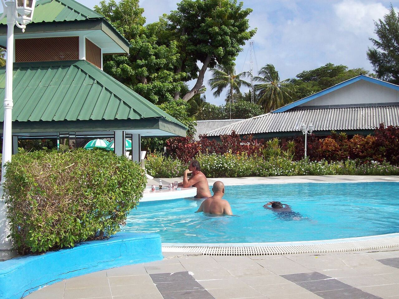 Arora Inn, Kaafu Atoll — Transfers, Villas and Package Prices