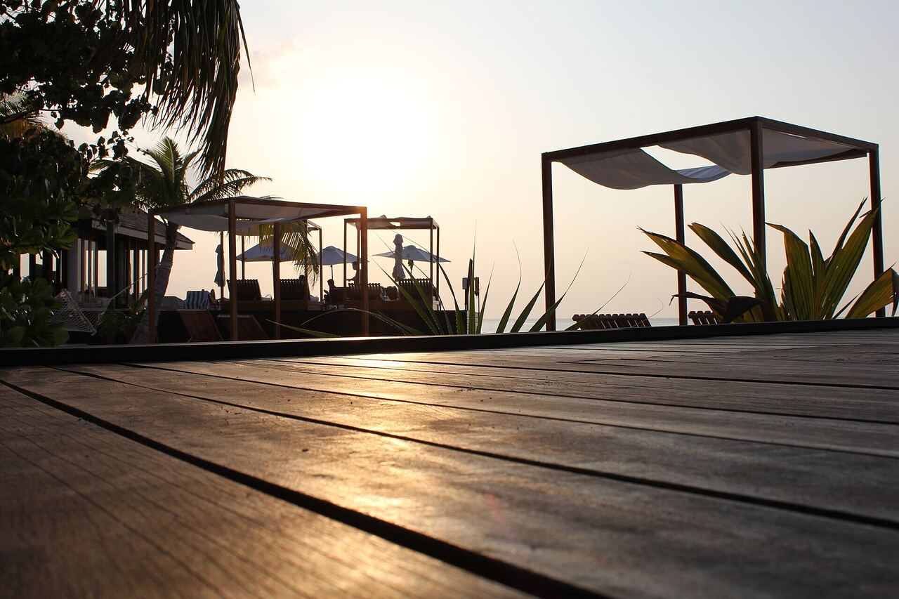 Kuredhivaru Resort & Spa Maldives, Noonu Atoll — Transfers, Villas and Package Prices
